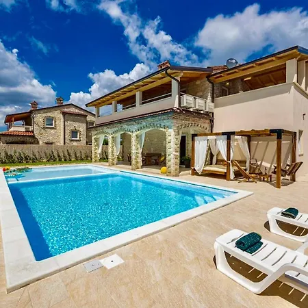 بيت للعطل Sun-kissed Splendor Delma